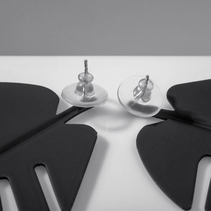 Серьги металл &laquo;Монстера &raquo; лист, цвет чёрный