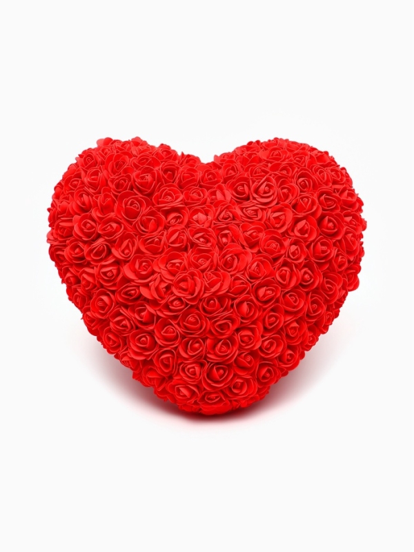 Сердце из красных роз Сердце из красных роз