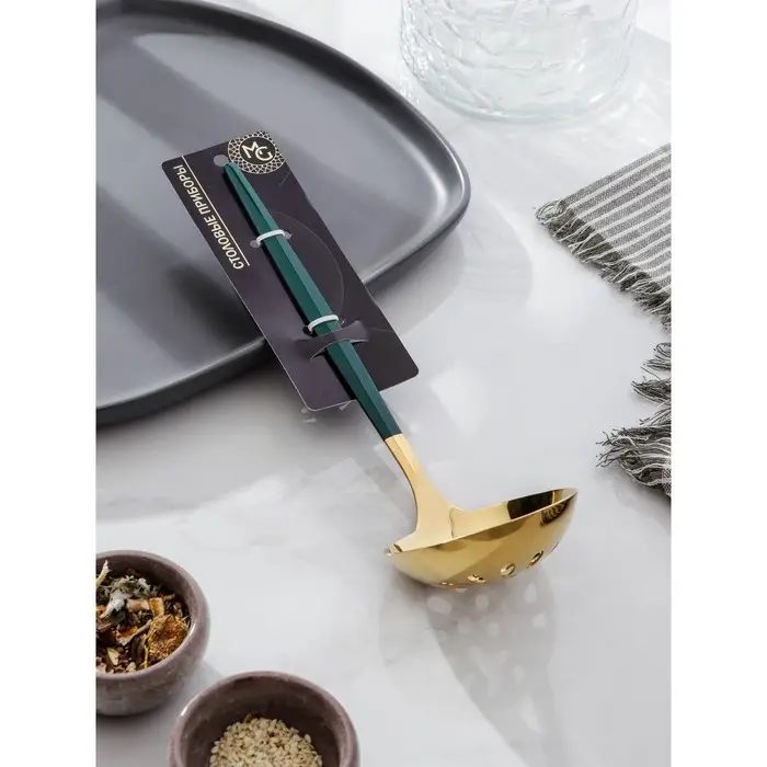 Шумовка из нержавеющей стали Magistro &laquo;Грэйс&raquo;, h=24,5 см, цвет ручки зелёный, цвет головы золотой