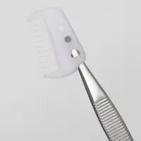 Пинцет прямой, узкий, с расчёской, 8.8 см, в чехле, МИКС