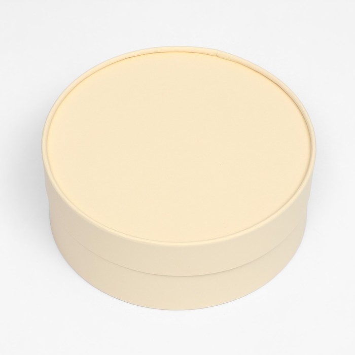 Подарочная коробка &laquo;Крема&raquo;, бежевая, завальцованная, без окна, 20,5 х 7 см