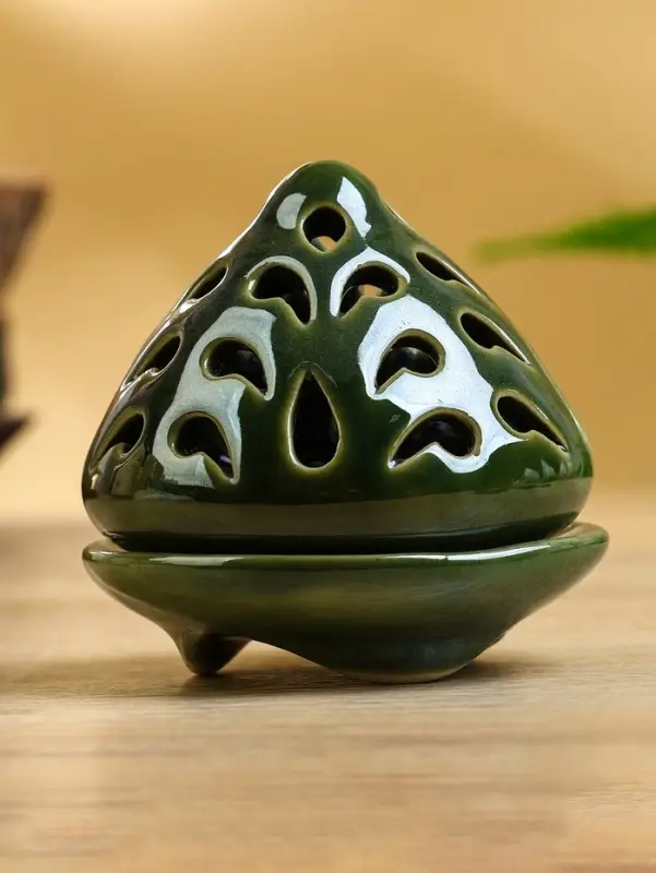 Подсвечник &laquo;Конус&raquo;, 8.5&times;8.5&times;8.5 см, керамика, МИКС