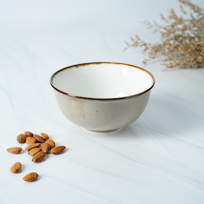 Салатник фарфоровый Magistro &laquo;Церера&raquo;, 650 мл, 15&times;7,5 см, цвет коричневый