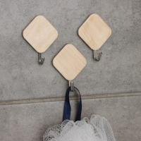 Крючки самоклеящиеся Доляна &laquo;Ромб&raquo;, 3 шт, цвет светлое дерево