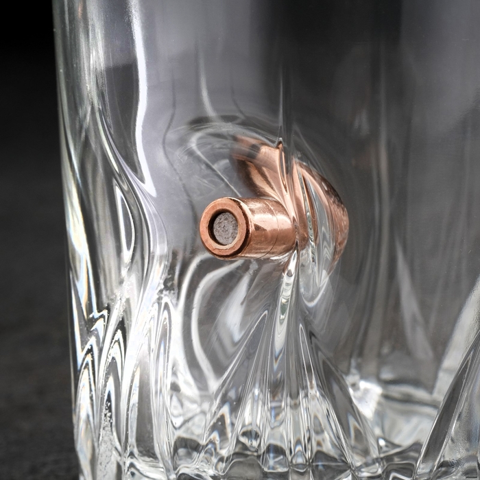 Набор Набор "Непробиваемый. Лучшему", черный, 2 стакана 200 мл, 8 камней для виски