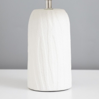 Лампа настольная "Бию" 1х40Вт Е14 белый 20х20х34см Лампа настольная "Бию" 1х40Вт Е14 белый 20х20х34см