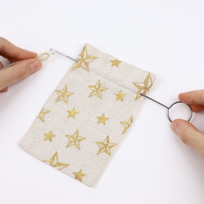 Игла для выворачивания руликов, поясов, кулисок, 17,5 × 2,2 см Игла для выворачивания руликов, поясов, кулисок, 17,5 × 2,2 см