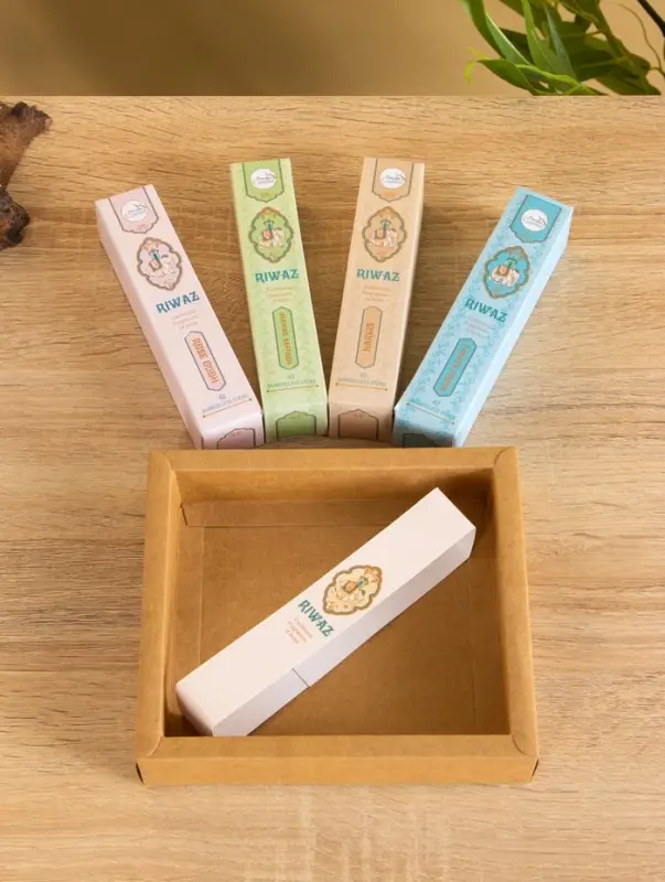 Подарочный набор благовоний ПРЕМИУМ, без стержня 4 аромата, 40 аромапалочек с подставкой