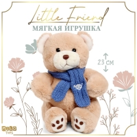 Мягкая игрушка Little Friend, мишка с синим шарфом, 23 см Мягкая игрушка Little Friend, мишка с синим шарфом, 23 см