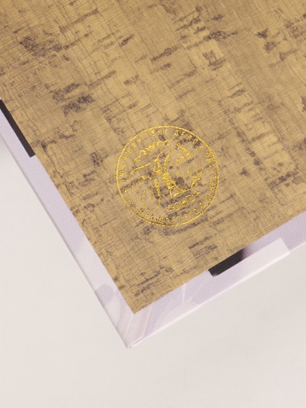 Сейф-книга дерево кожзам "Чёрная туфелька" 21х13х5 см