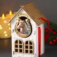 Шкатулка "Новогодний домик" с магнитом, 13,5х11,5х21 см, белый