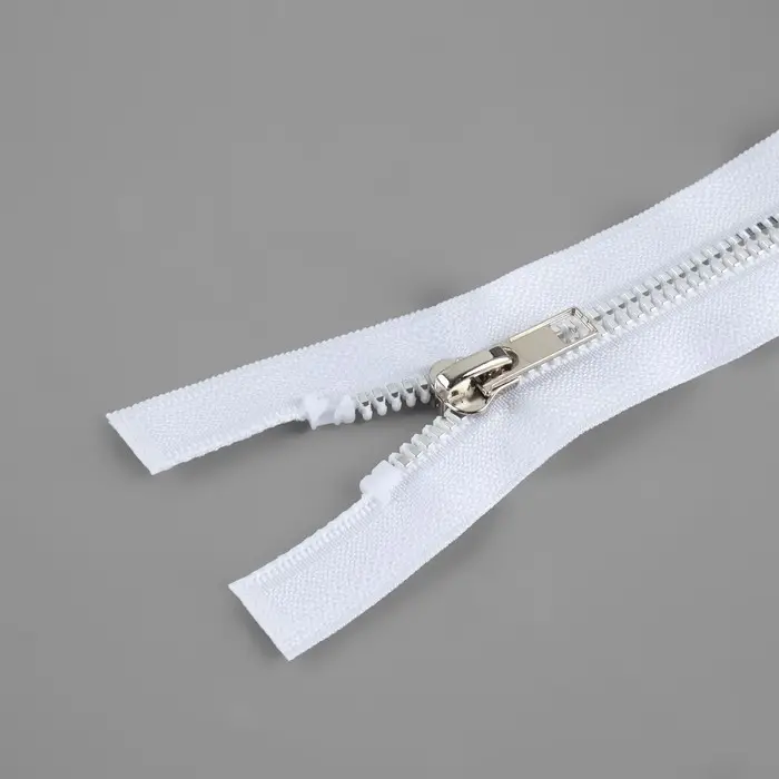 Молния &laquo;Трактор&raquo;, №5, разъёмная, декоративное звено &laquo;Акулий зуб&raquo;, замок автомат, 80 см, белая