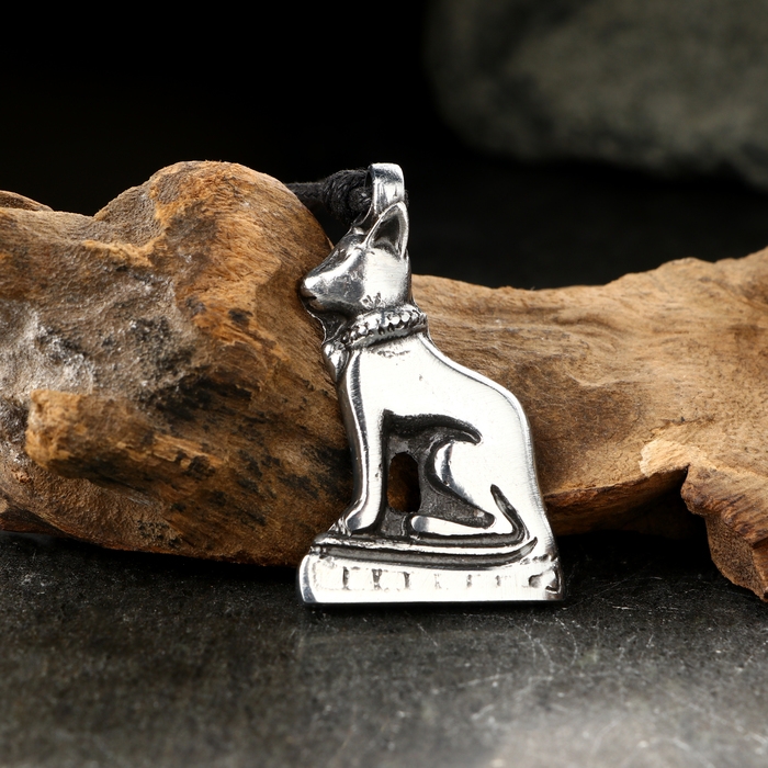 Амулет-брелок, тотем Амулет-брелок, тотем "Бастет" №08, металлический