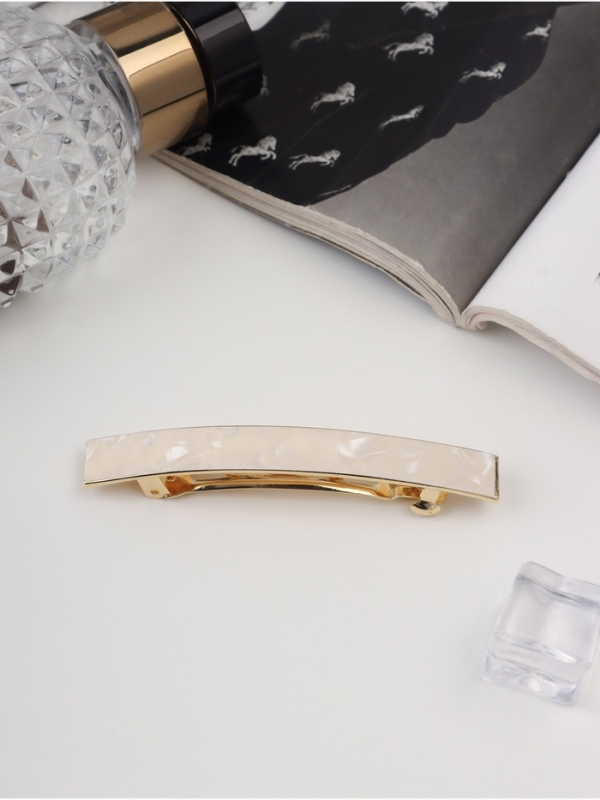 Заколка-автомат для волос "Малика" прямой, 7,5 см, бежевый