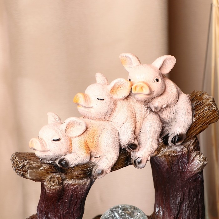 Фонтан "Поросятки на бревне" 16х20х26 см (с подсветкой)