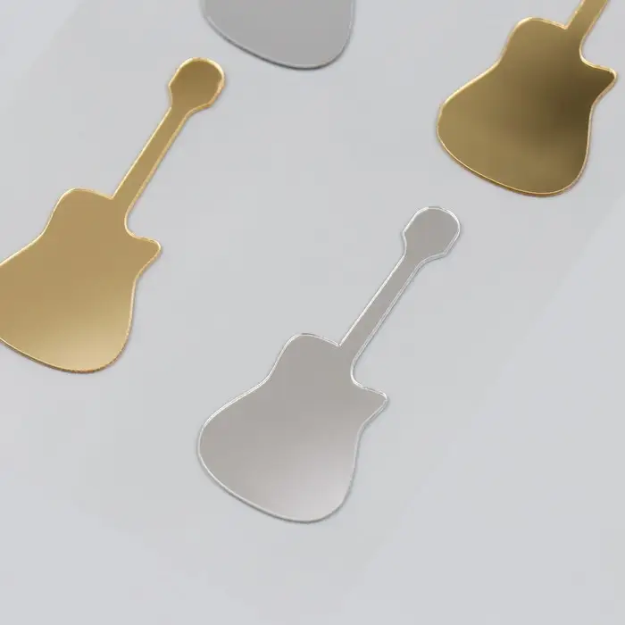 Наклейка зеркальная "Гитары" 20х10 см