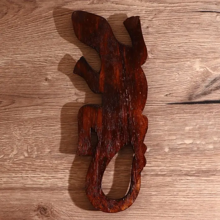 Панно &laquo;Геккон&raquo;, 31&times;11&times;1 см, дерево