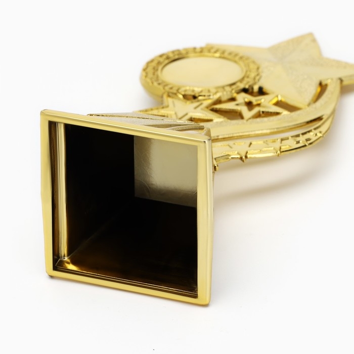 Кубок &laquo;Звезды&raquo;, наградная фигура, золото, 16,5 х 8 х 5,8 см.