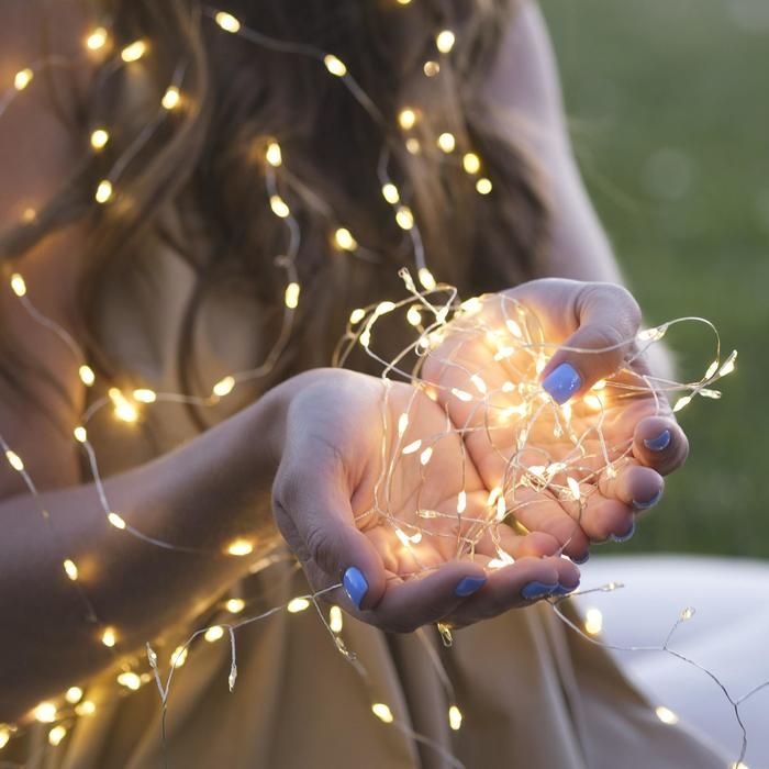 Гирлянда &laquo;Мишура&raquo; 1 м роса, IP20, серебристая нить, 20 LED, батарейки CR2032х2 (в комплекте), свечение тёплое белое