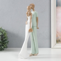 Сувенир полистоун "Влюблённые. Поцелуй" бело-зелёный 15,5х6х29,5 см Сувенир полистоун "Влюблённые. Поцелуй" бело-зелёный 15,5х6х29,5 см