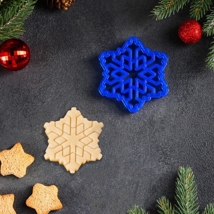 Форма для печенья &laquo;Снежинка&raquo;, вырубка, штамп, 9&times;9 см, цвет синий
