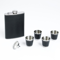 Подарочный набор 6 в 1 "Стиль": фляжка 270 мл + воронка, 4 рюмки