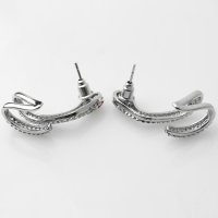 Серьги со стразами «Змея» изогнутая, цвет белый в серебре Серьги со стразами «Змея» изогнутая, цвет белый в серебре