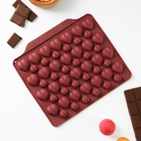 Форма для кондитерских украшений Доляна &laquo;Море сердец&raquo;, силикон, 18&times;15&times;1 см, 52 ячейки, цвет МИКС