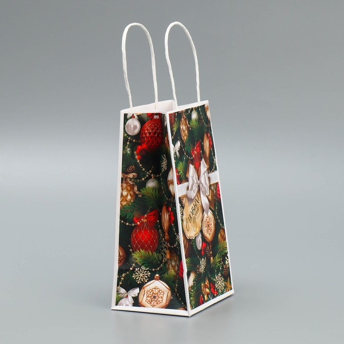 Пакет подарочный новогодний крафтовый &laquo;Игрушки&raquo;, 12 х 21 х 9 см, Новый год