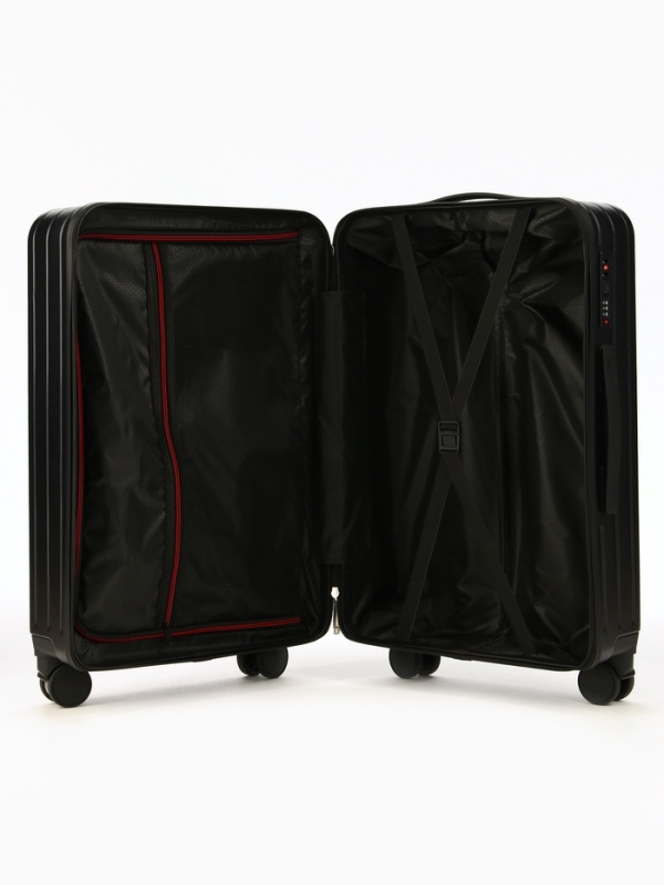 Чемодан 24", PС, 42*27*66, отд на молнии, код замок, 4 колеса, черный