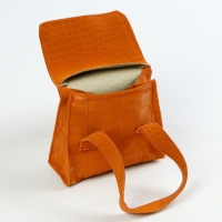 Сумка для кукол «Крокодил», цвет коричневый Сумка для кукол «Крокодил», цвет коричневый