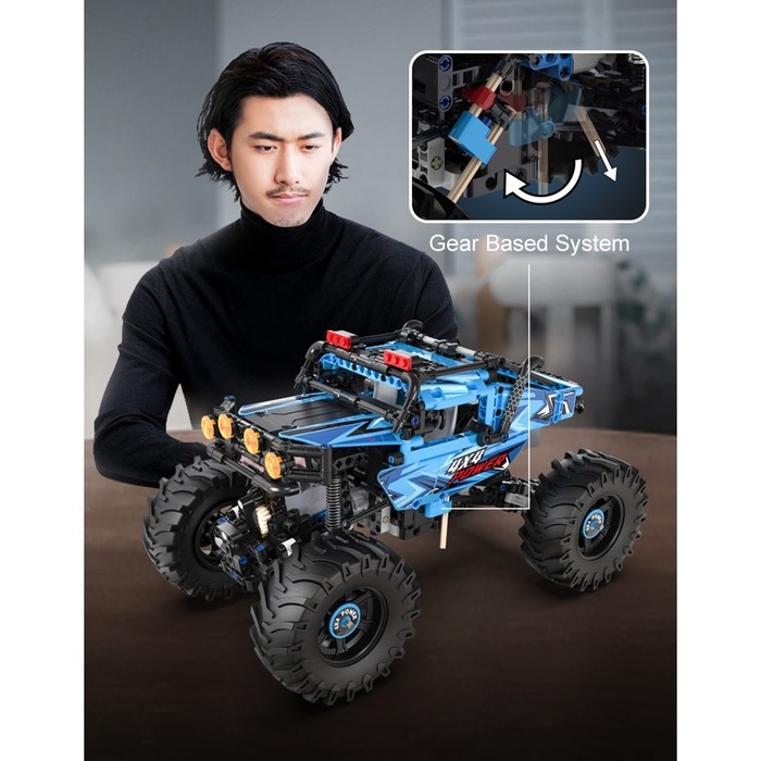 Конструктор радиоуправляемый &laquo;Монстртрак&raquo;, 699 деталей