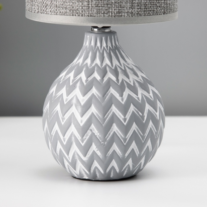 Настольная лампа с абажуром RISALUX «Руби», Е14, 40 Вт, бело-серый, 13×13×27 см Настольная лампа с абажуром RISALUX «Руби», Е14, 40 Вт, бело-серый, 13×13×27 см