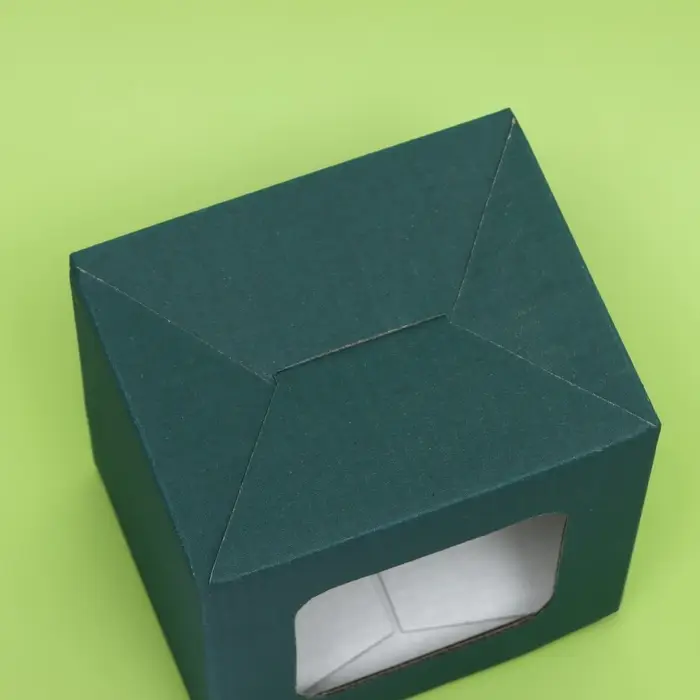 Коробка под кружку, с окном, изумрудная 12 х 9,5 х 12 см