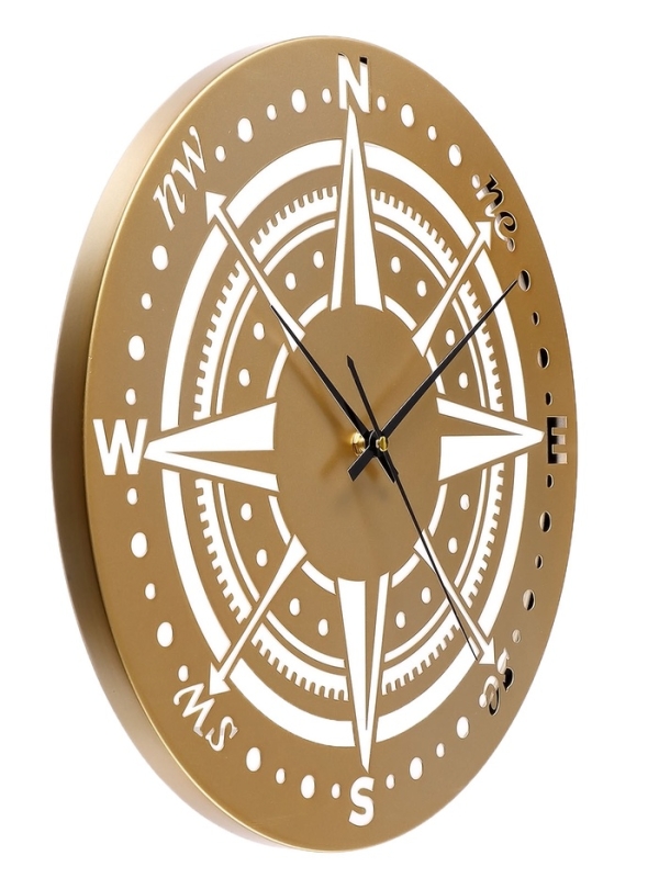 Часы настенные интерьерные &laquo;Компас&raquo;, плавный ход, d-40 см, золотистые