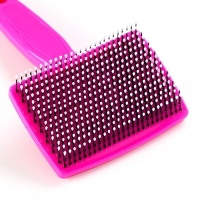 Пуходерка пластиковая мягкая с закругленными зубьями, средняя, 9 х 15,5 см, розовая Пуходерка пластиковая мягкая с закругленными зубьями, средняя, 9 х 15,5 см, розовая