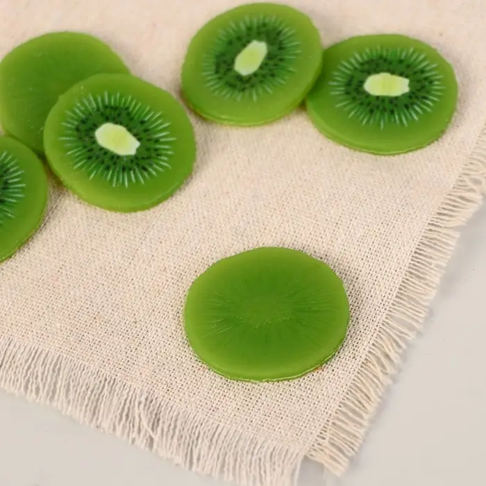 Муляж "Срез киви" 3,5 см (фасовка по 20 шт)