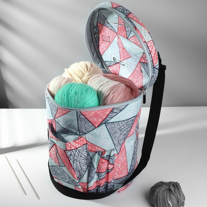 Сумка-футляр &laquo;Цветы&raquo;, с ручками/карманами, d = 28 &times; 32 см, цвет разноцветный