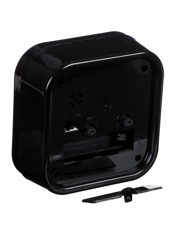 Часы будильник настольные, на батарейках, 9.7 х 4 см, циферблат 8.5 х 8.5 см