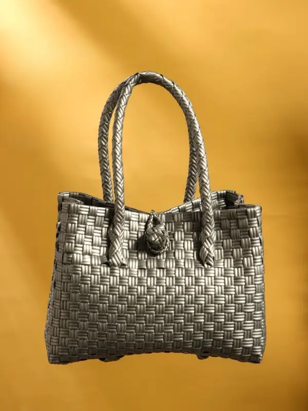 Сумка плетёная пластиковая 23х11х30 см, цв. серебристый