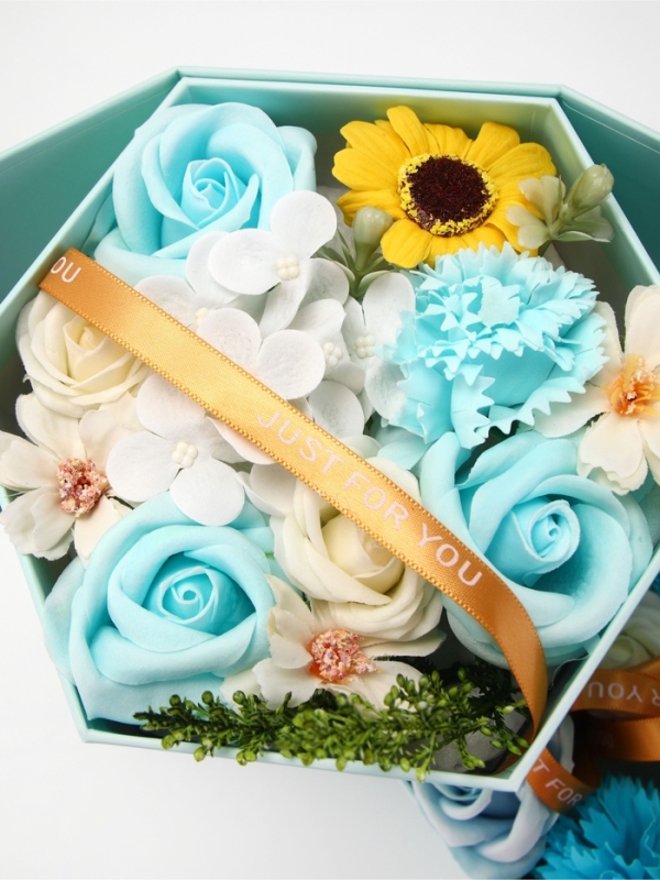 Трехуровневания мыльная композиция бирюзовая