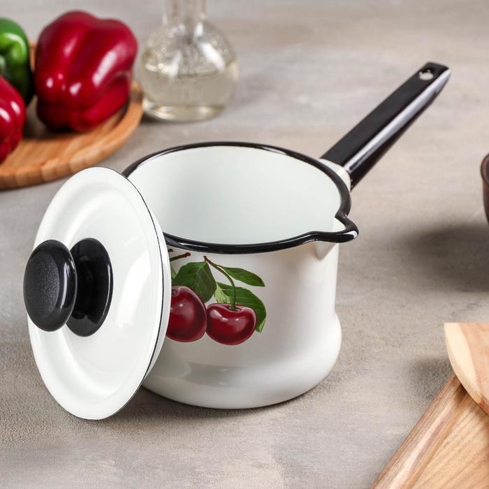 Ковш эмалированный &laquo;Вишневый сад&raquo;, 1 л, металлическая ручка, цвет белый