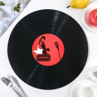 Салфетка сервировочная на стол Доляна &laquo;Виниловая пластинка&raquo;, d=38 см, цвет чёрный