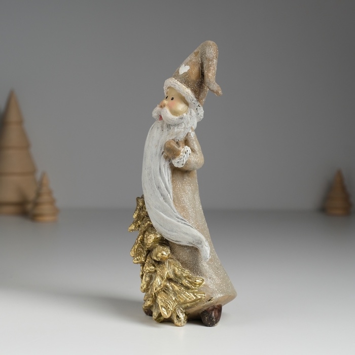 Сувенир полистоун "Дед Мороз с сердечком на шапке с подарками/ёлкой" 5,5х4,5х15,5 см