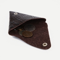 Футляр для монет/наушников на кнопке, цвет коричневый Футляр для монет/наушников на кнопке, цвет коричневый