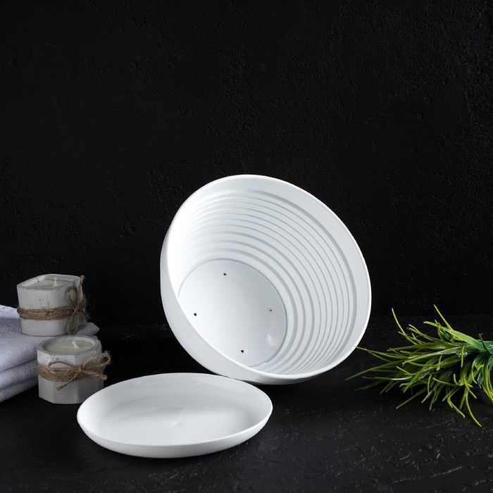 Горшок с подставкой «Алиса», 1,5 л, цвет белый Горшок с подставкой «Алиса», 1,5 л, цвет белый