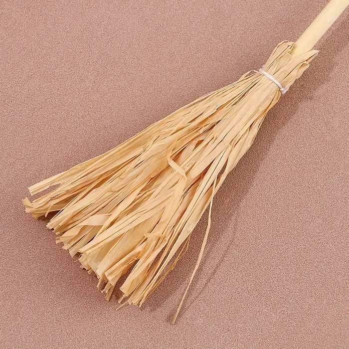 Предмет для декора &laquo;Метла&raquo; 2 &times; 4 &times; 25 см