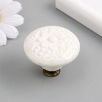 Ручка для шкатулки керамика, металл "Цветок" белая 4,4х4,4х3,4 см Ручка для шкатулки керамика, металл "Цветок" белая 4,4х4,4х3,4 см