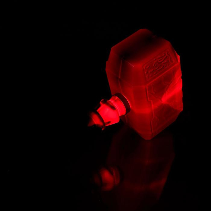 Оружие супергероя &laquo;Мощный молот&raquo;, световые, звуковые эффекты