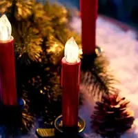 Светодиодные &laquo;Свечи на прищепках красные&raquo; 11 см, набор 10 шт, 10 LED, от батареек ААх10, пульт, свечение тёплое белое